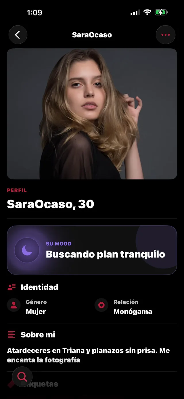 Mon — Perfil